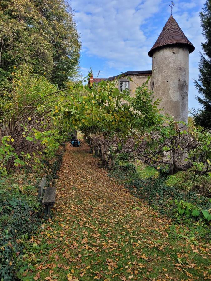 Gites Le Vieux Vinzelles Вольвік Екстер'єр фото